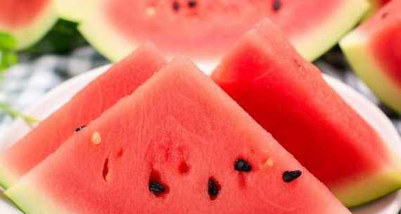 生产期间饮食保障的重要性（如何选择适合的饮食方案确保生产效率）