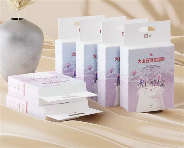 火山石混合猫砂深度测评：结团粘底表现与除臭效果分析