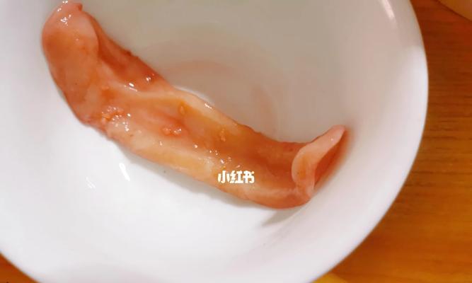 狗狗舌头烂了怎么办？药物治疗助您快速康复（了解狗狗舌头烂的原因及常用药物治疗方法）