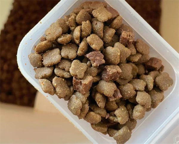 宠熙牛肉双拼狗粮值得买吗？