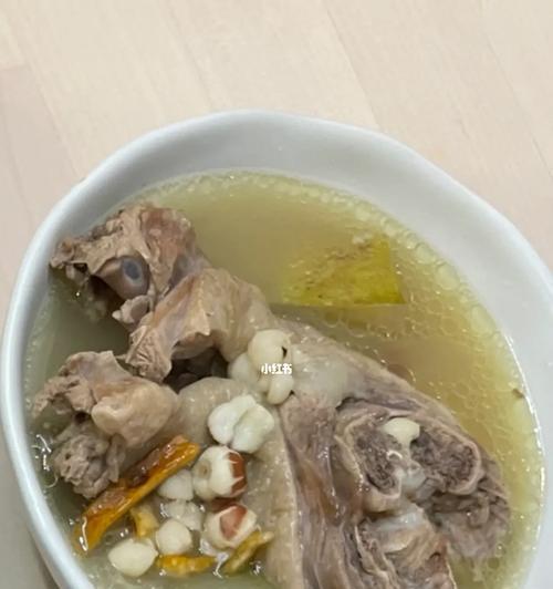 狗狗发奶的汤品选择(为你的宠物提供丰富的营养汤品) 狗狗发奶的汤品选择(为你的宠物提供丰富的营养汤品)