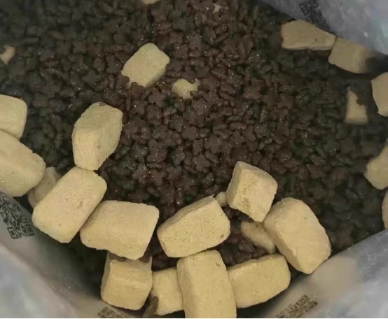 帕特兔肉猫粮测评:营养高但价格偏高 帕特猫粮