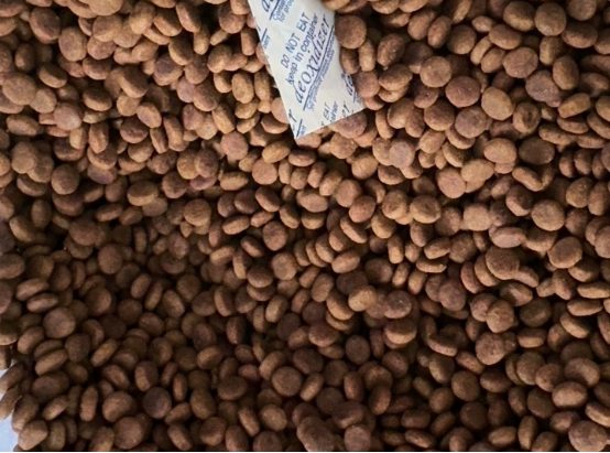 顽皮鲜肉无谷狗粮适口性