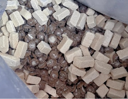 超冷门的国产粮试过吗?翡冷翠K6鸭肉狗粮测评 狗粮测评