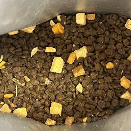 whycat冻干三拼猫粮测评|高蛋白冻干猫粮全攻略 whycat猫粮好不好?