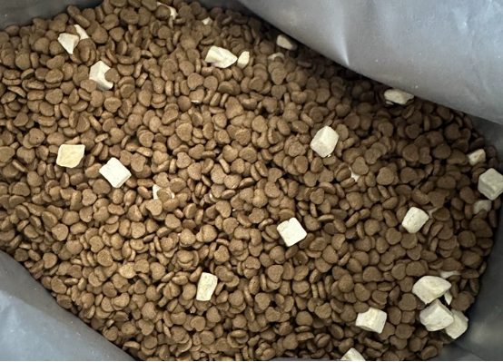 9元/斤!醇粹优鲜益生菌猫粮可以买吗? 醇粹猫粮测评