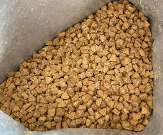 纯刻P55生骨肉烘焙猫粮测评|高肉含量猫粮全攻略 纯刻P55