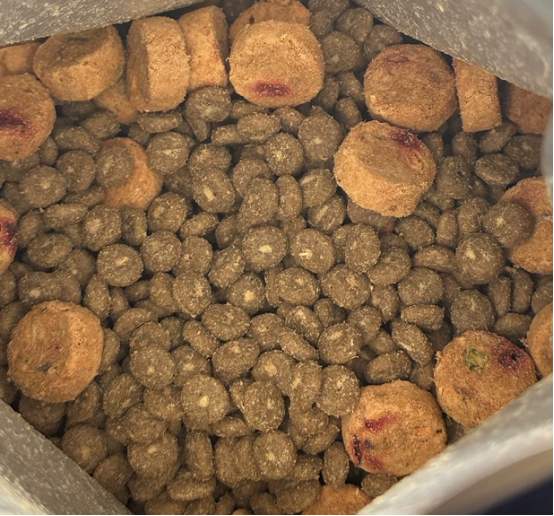 蓝氏真鲜乳鸽狗粮