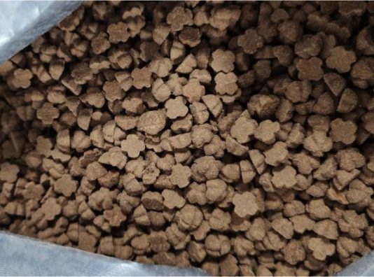 深扒帕特鲜鸡乳鸽烘焙猫粮,值不值得买? 帕特鲜鸡乳鸽烘焙猫粮测评