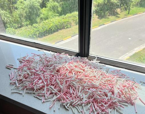 垫料选择对养仓鼠的重要性（木屑与纸棉的比较及其影响因素）